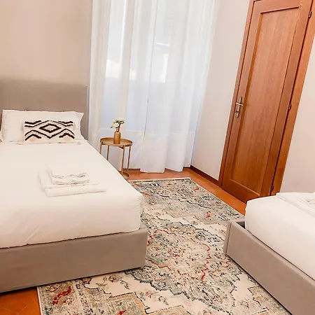Apartment Ponte Pietra Lovely In